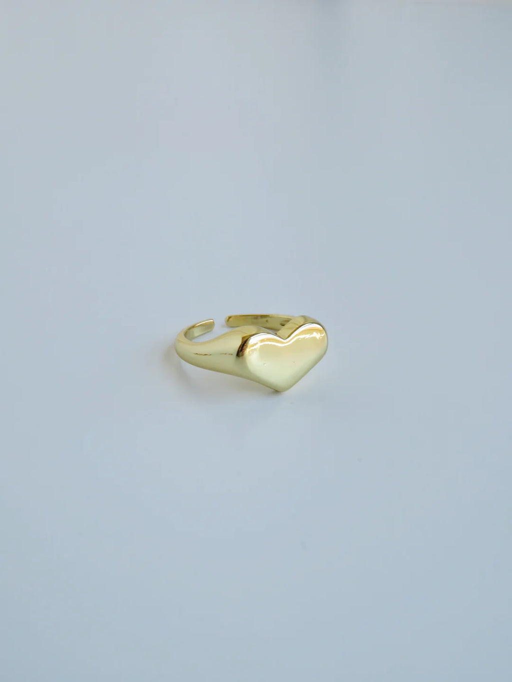 Zayd Heart Signet Ring