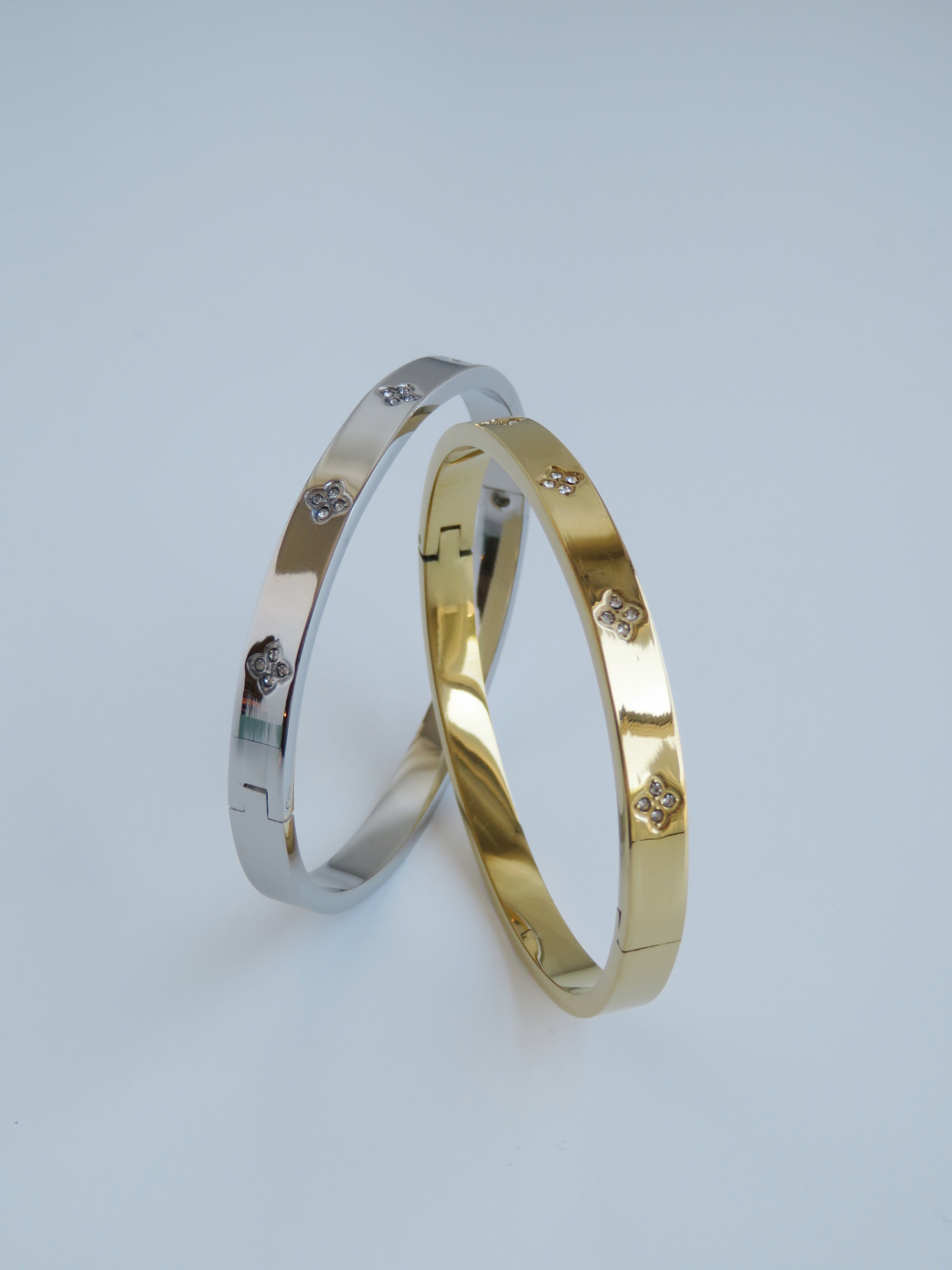 Florette Clover Bangle