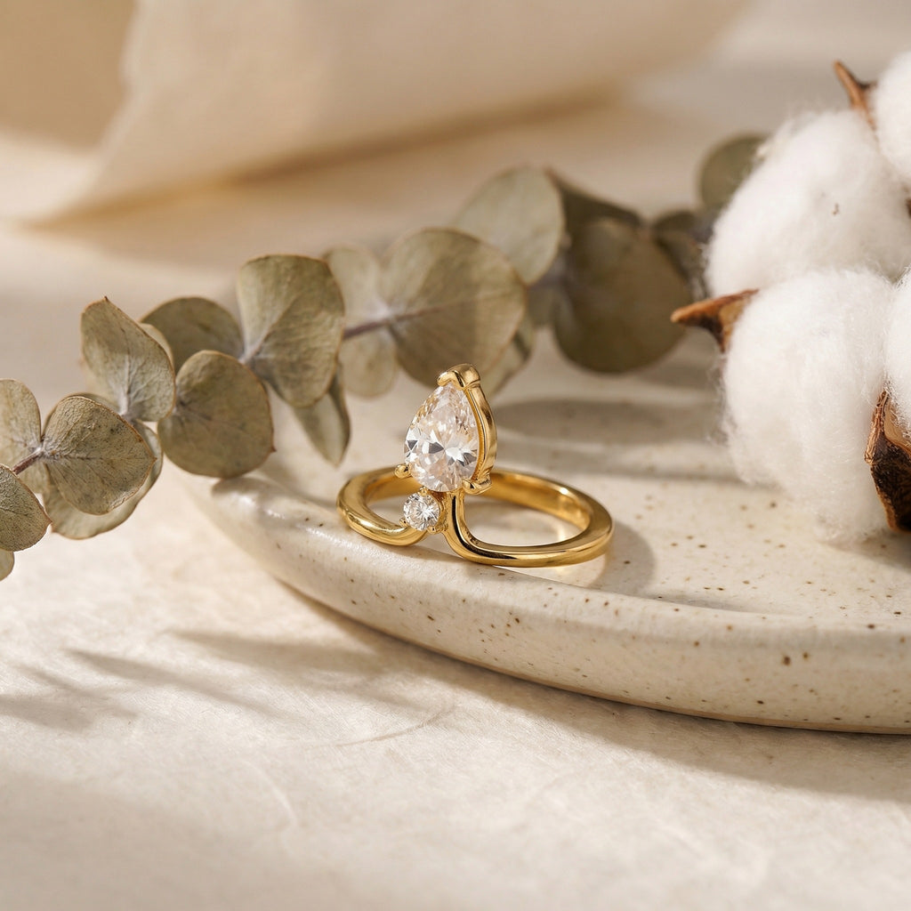 Ulla Solitaire Ring