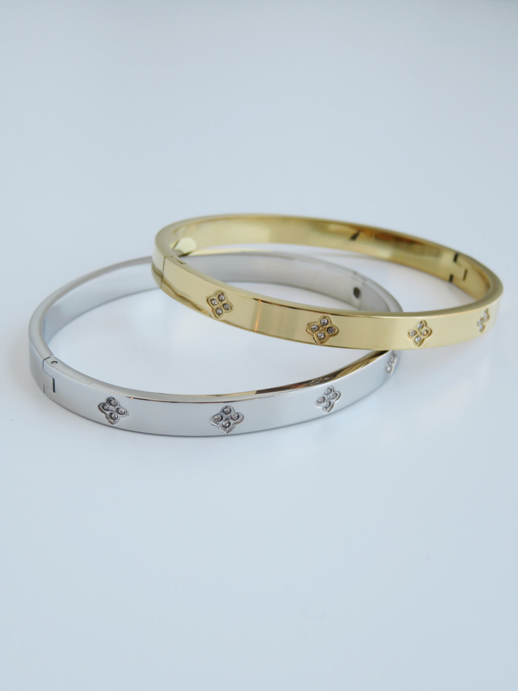 Florette Clover Bangle