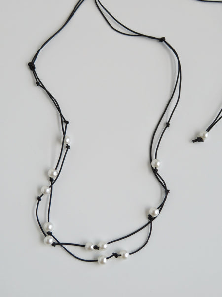 Floating Pearl Choker Necklace